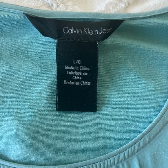 Calvin Klein Jeans large dusty blue top - Picture 2 of 2